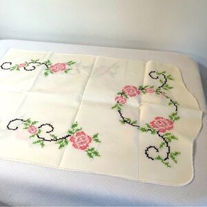 Floral Embroidered Table Runner. New. Vintage. Floral. Handmade